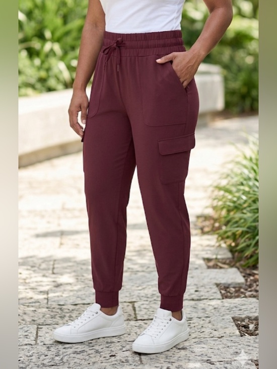 Mondetta Pants - Mondetta Women's Cargo Jogger Pants in Burgundy Size Medium NWOT